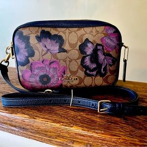 Coach Jess Crossbody In Signature Canvas With Kaffe Faccett